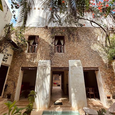 Authentic Swahili Style Villa Milele House Lamu Exterior photo