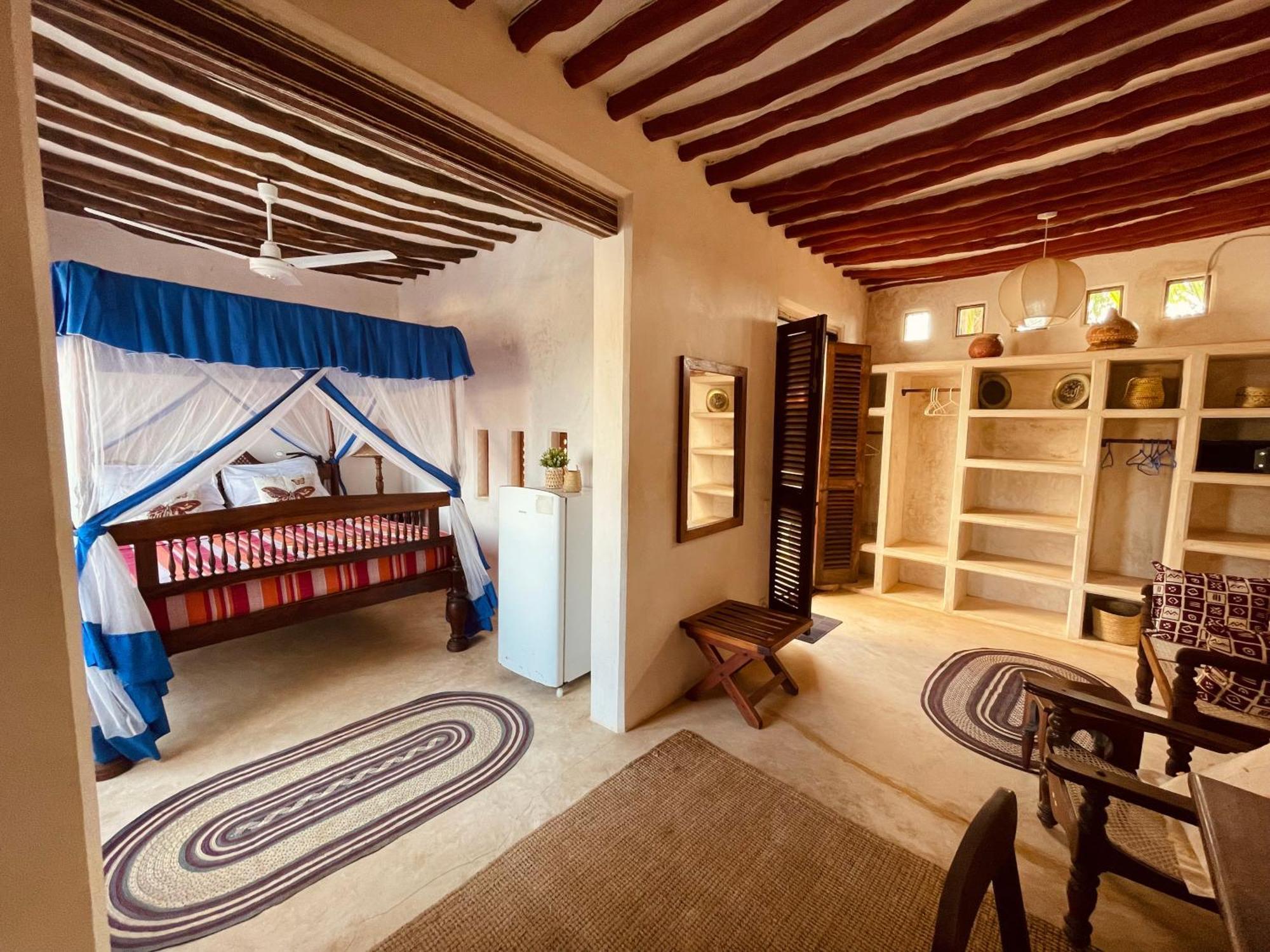 Authentic Swahili Style Villa Milele House Lamu Exterior photo